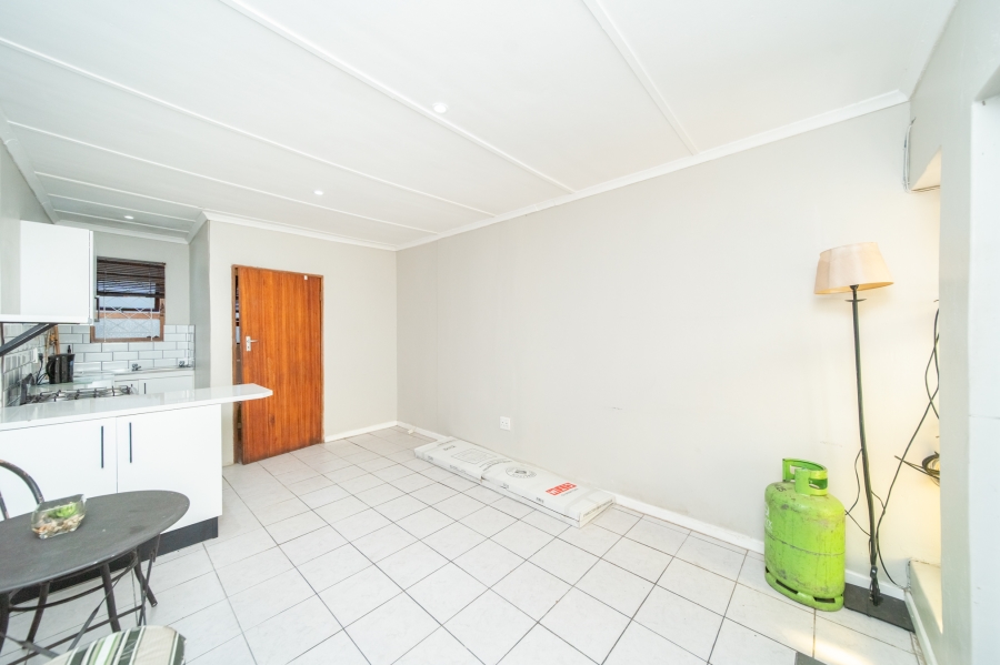 1 Bedroom Property for Sale in Abbotsford Eastern Cape